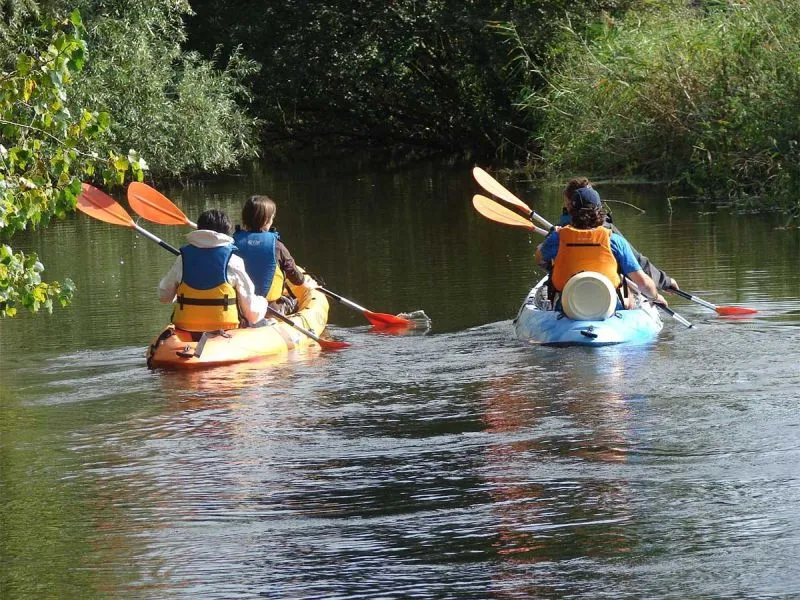 Image du carousel qui illustre: Balade En Kayak, La Fin De Journée En Beauté à Isigny-sur-Mer