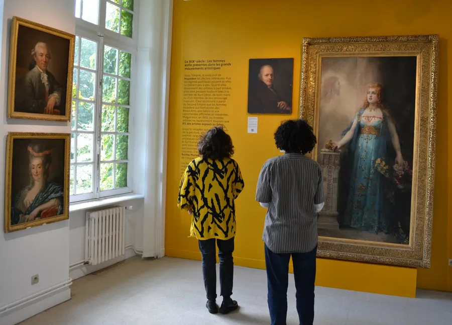 Image du carousel qui illustre: Visite guidée : femmes peintes, femmes peintres à Coutances