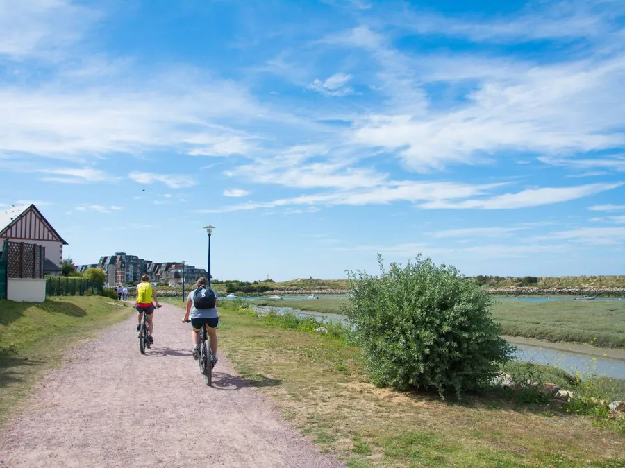 Image du carousel qui illustre: L'estuaire De La Dives à Cabourg