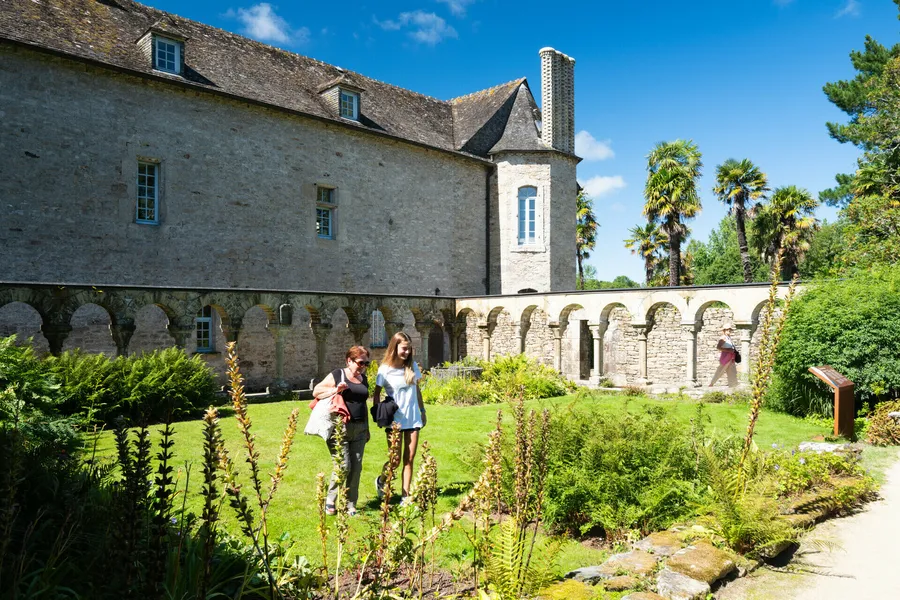 Image du carousel qui illustre: JEP 2024 - Abbaye de Daoulas à Daoulas