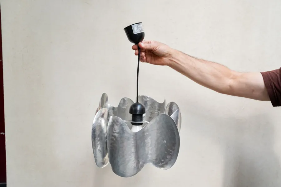 Image du carousel qui illustre: Concevez et fabriquez votre lampe en métal à Aubervilliers
