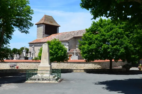 Image du carousel qui illustre: Sainte-colombe-de-villeneuve, Vers L'église Du Laurier à Sainte-Colombe-de-Villeneuve