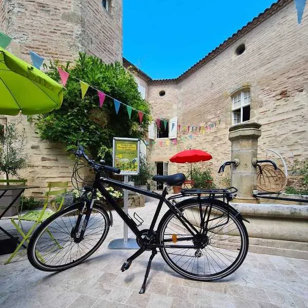 Image du carousel qui illustre: Office De Tourisme Du Val De Garonne - Location De Vélos à Marmande