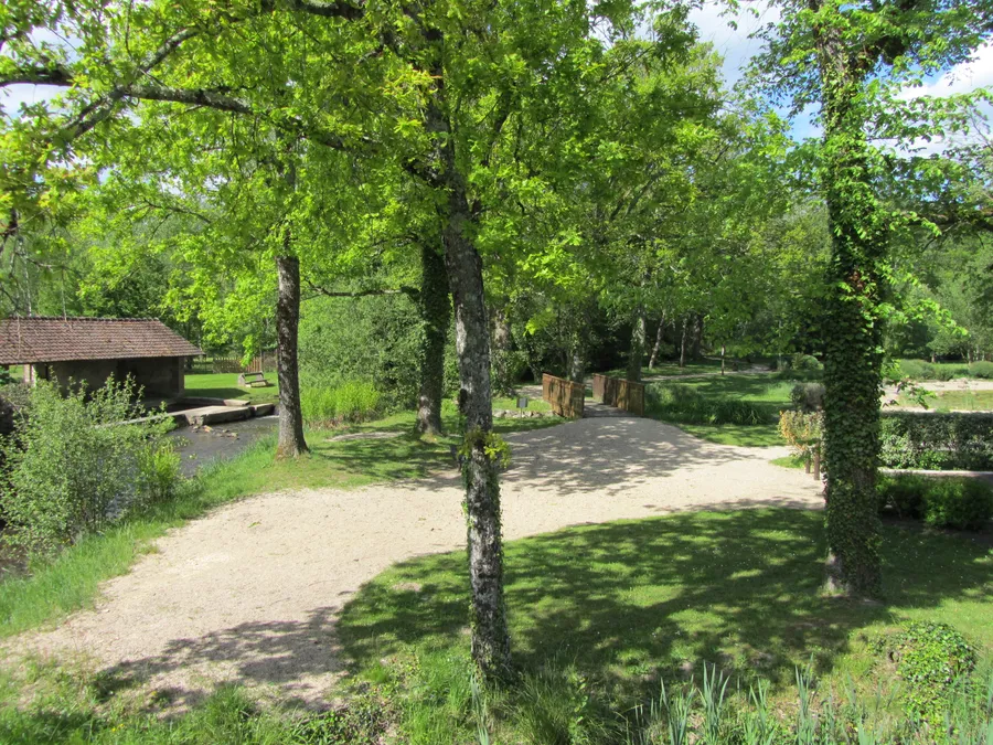 Image du carousel qui illustre: Site De La Maison De L'eau à Neuvy-sur-Barangeon