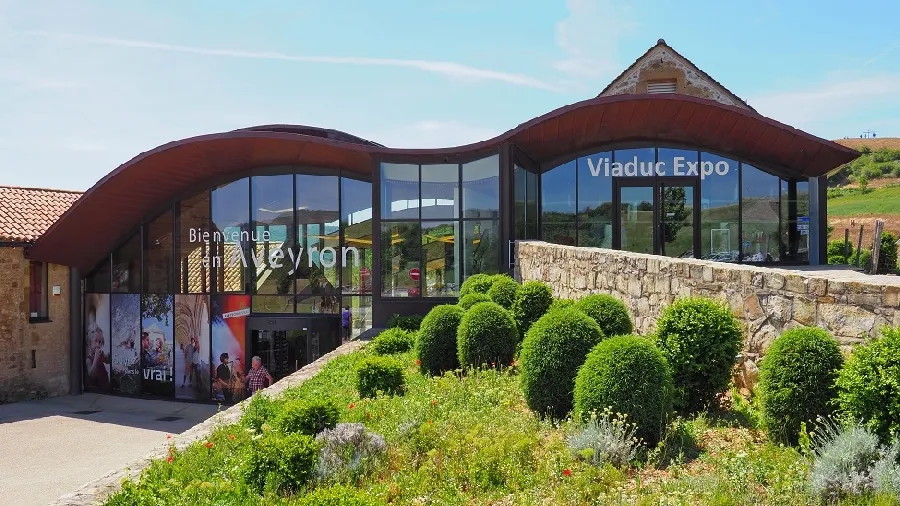 Image du carousel qui illustre: Viaduc Expo - Visite Libre à Millau