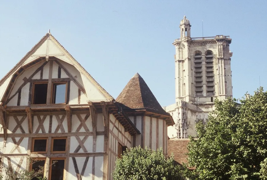 Image du carousel qui illustre: Cathédrale Saint-pierre Saint-paul à Troyes