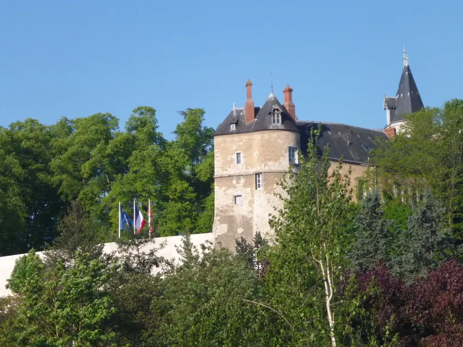 Image du carousel qui illustre: Visite Immersive Du Château De Montargis à Montargis