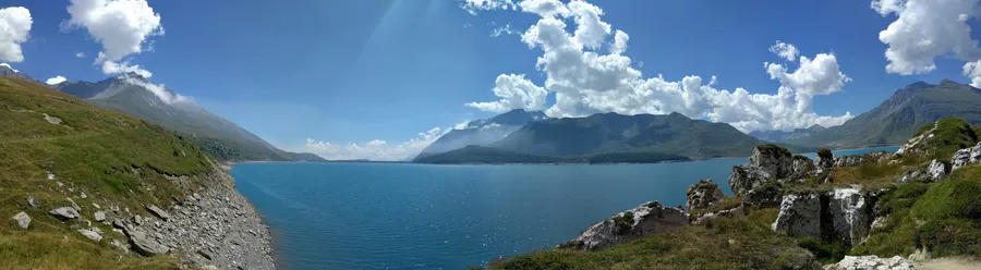 Image du carousel qui illustre: Lac du Mont-Cenis à Val-Cenis