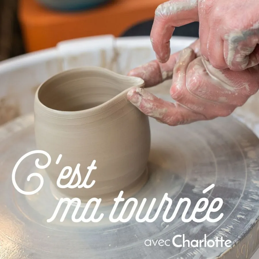 Image du carousel qui illustre: Tournez votre pichet en céramique à Paris