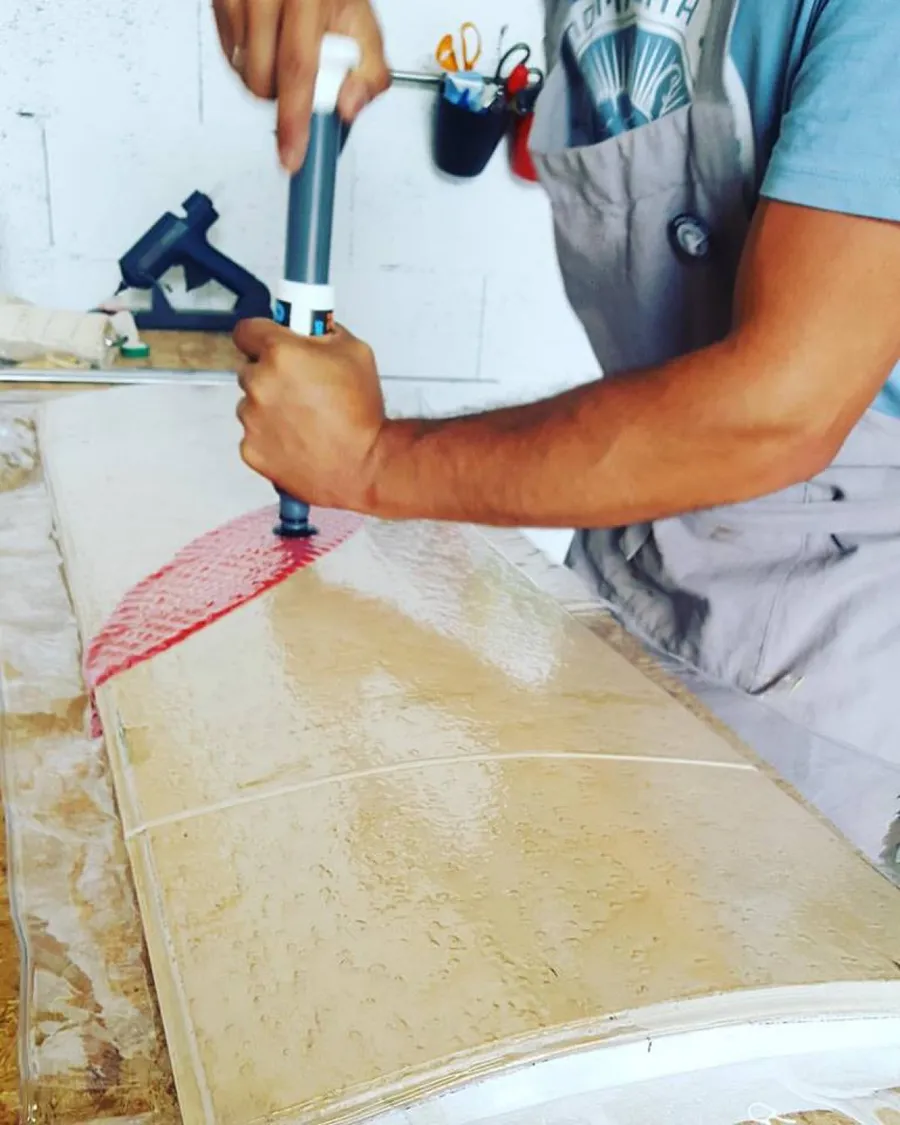 Image du carousel qui illustre: Fabriquez votre planche de longboard à Martignas-sur-Jalle