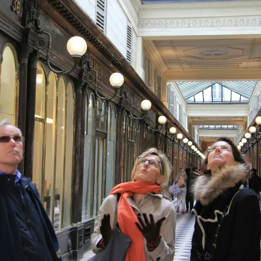 Image du carousel qui illustre: Les passages couverts de Paris à Paris