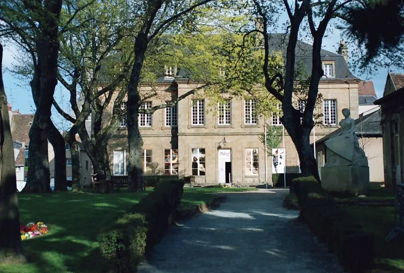 Image du carousel qui illustre: Musée George Sand Et De La Vallée Noire à La Châtre