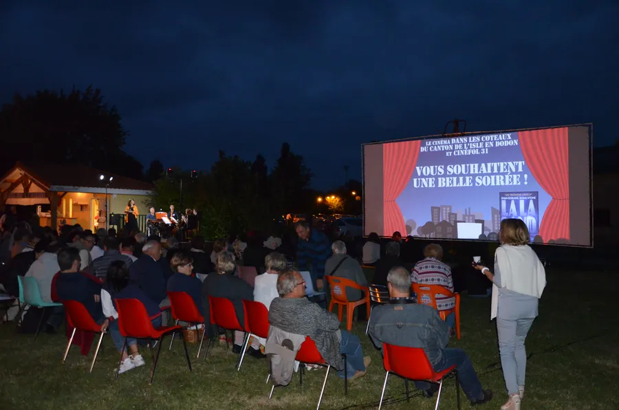 Image du carousel qui illustre: Cinéma Dans Les Coteaux 2024 à L'Isle-en-Dodon