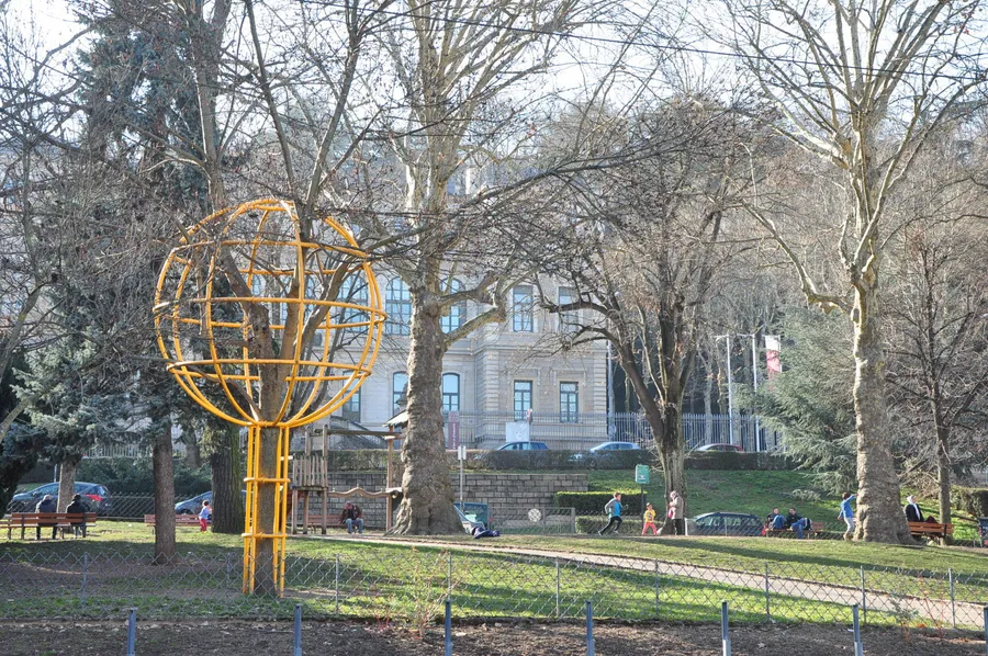 Image du carousel qui illustre: Jardin Louis Comte à Saint-Étienne