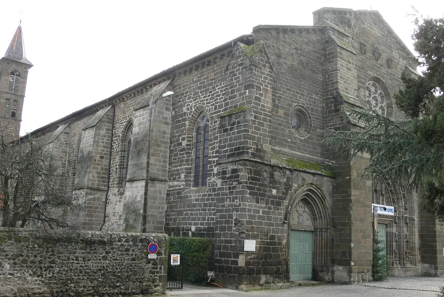 Image du carousel qui illustre: Église Saint-Laurent du Puy-en-Velay à Le Puy-en-Velay