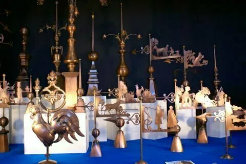 Image du carousel qui illustre: Exposition de Maurice Balligand, artisan d'art girouettier à Amanzé