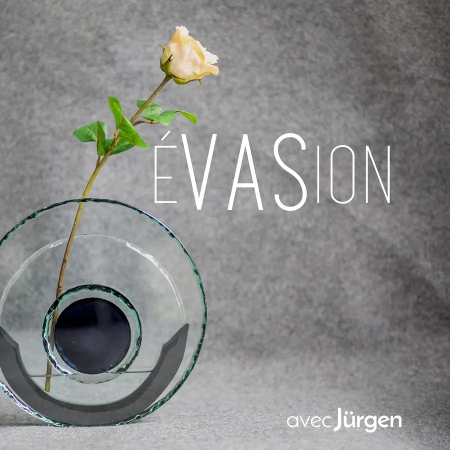 Image du carousel qui illustre: Réalisez votre vase en verre à Colomiers