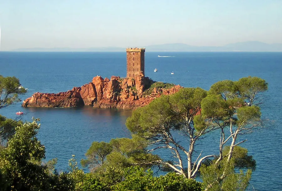 Image du carousel qui illustre: Ile d'Or à Saint-Raphaël