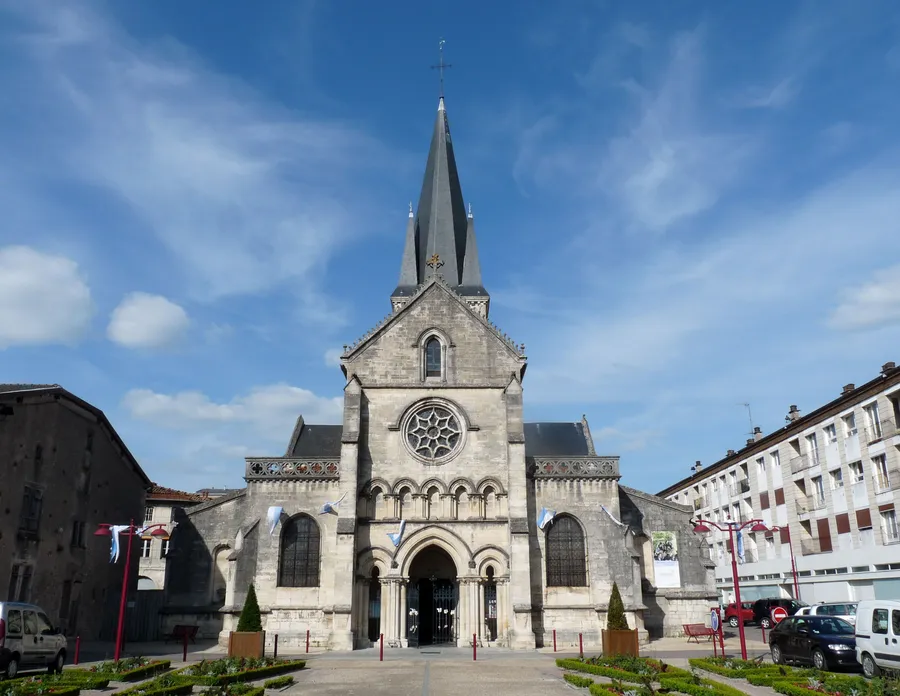Image du carousel qui illustre: Église Notre-dame Des Vertus à Ligny-en-Barrois