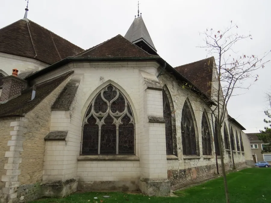 Image du carousel qui illustre: Église Sainte-savine à Sainte-Savine