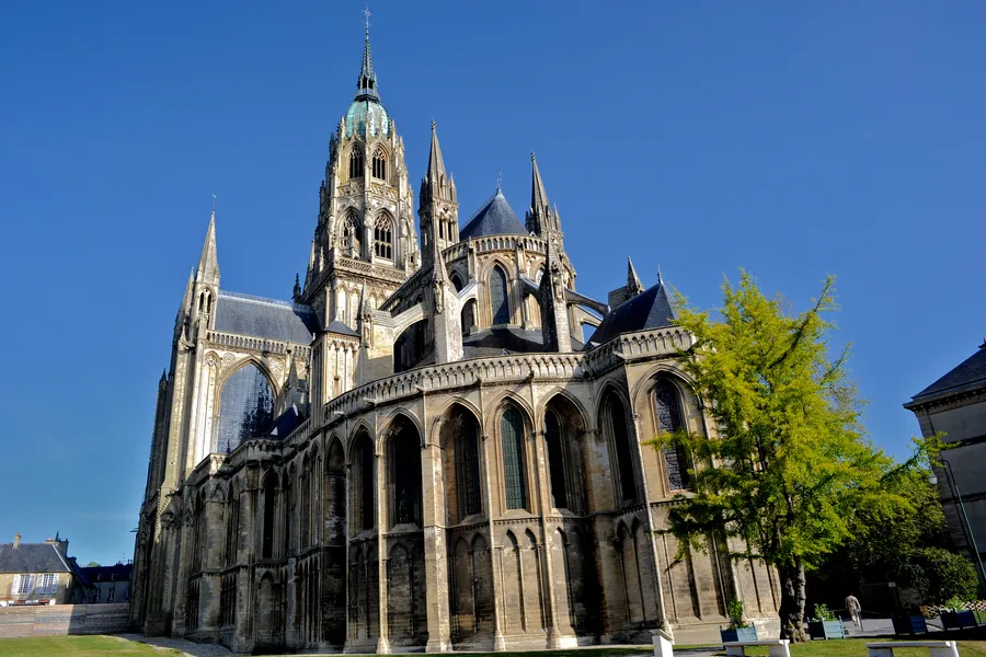Image du carousel qui illustre: Cathédrale De Bayeux à Bayeux