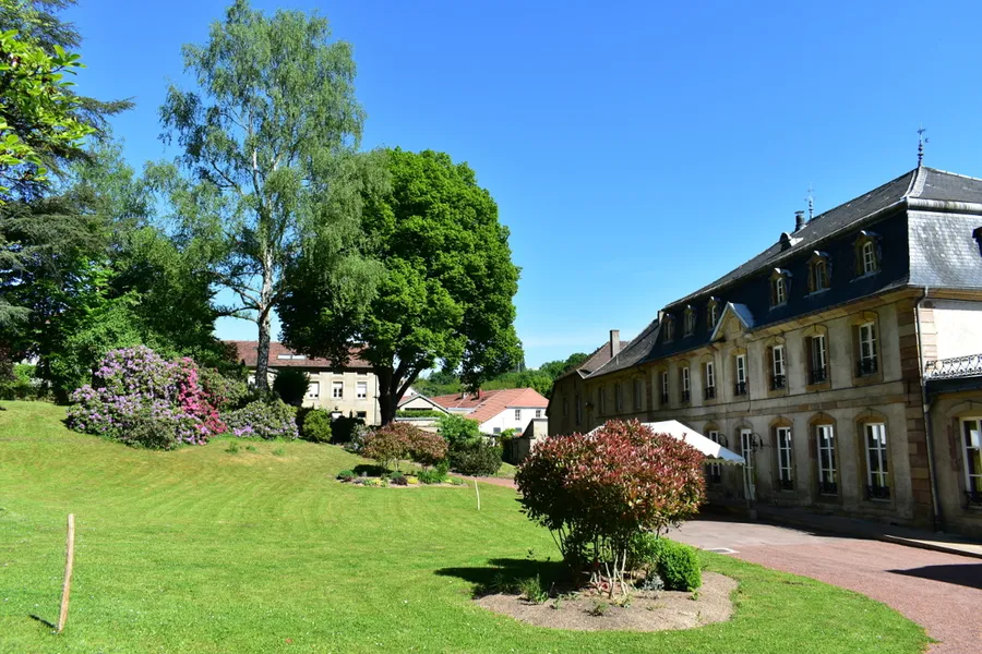 Image du carousel qui illustre: Journée d'ouverture sur la culture et le partage au Parc du Château d'Hausen à Hombourg-Haut