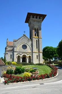 Image du carousel qui illustre: Le Nomdieu, vers le point de vue de l'église de St-Lary à Nomdieu