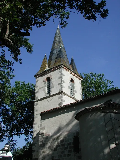 Image du carousel qui illustre: Saint-julien, Église Promontoire Sur La Vallée De La Garonne à Port-Sainte-Marie