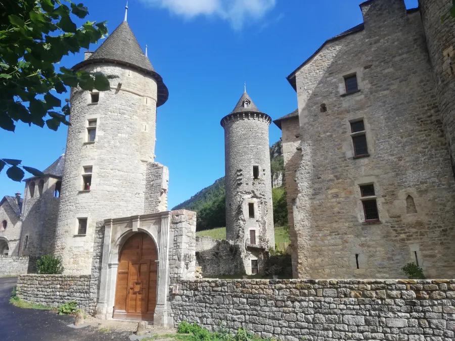 Image du carousel qui illustre: Chateau De Saint-saturnin De Tartaronne à Saint-Saturnin