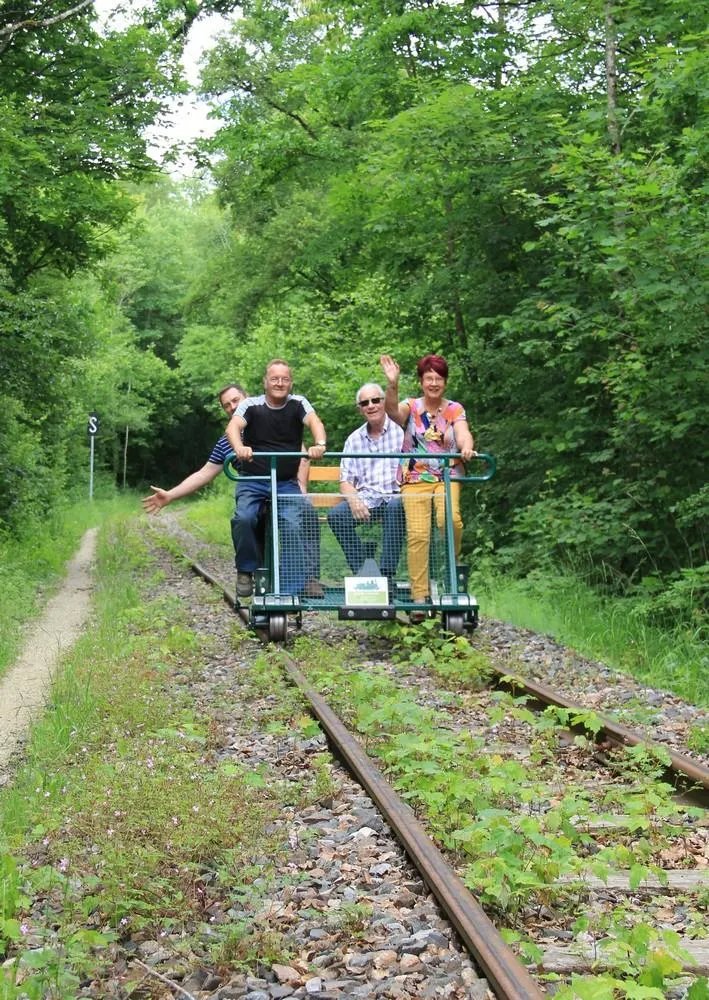 Image du carousel qui illustre: Vélorail En Forêt De Massonges à Bar-le-Duc