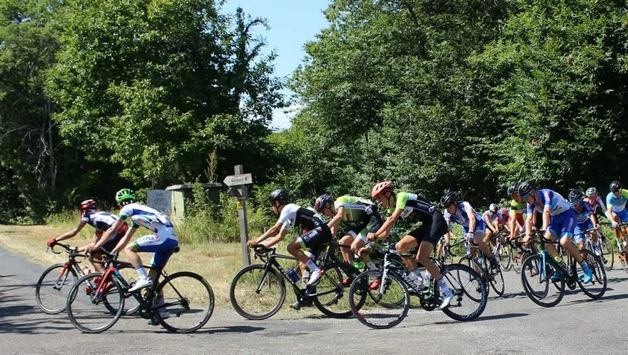Image du carousel qui illustre: Grand Prix Cycliste Du Kaolin À Pomarède à Pomarède