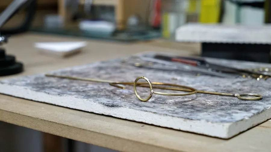 Image du carousel qui illustre: Réalisez votre bague martelée à Lyon