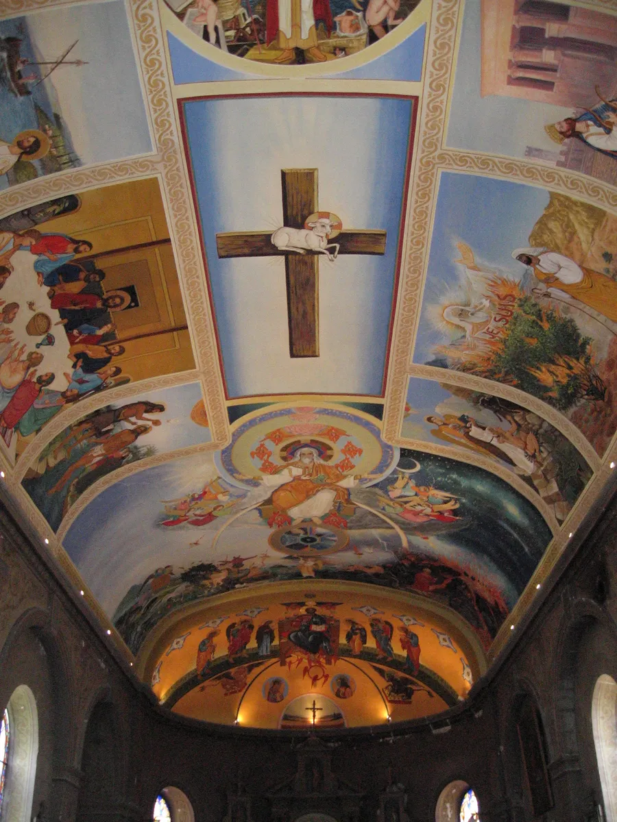 Image du carousel qui illustre: Circuit Des Églises À Fresques De La Vallée Du Loir à Vendôme