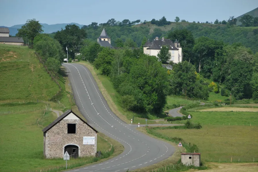 Image du carousel qui illustre: Route N°21 - Oloron-Montory, les collines du Pays basque à Oloron-Sainte-Marie