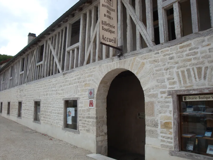 Image du carousel qui illustre: Abbaye Cistercienne De Clairvaux à Ville-sous-la-Ferté