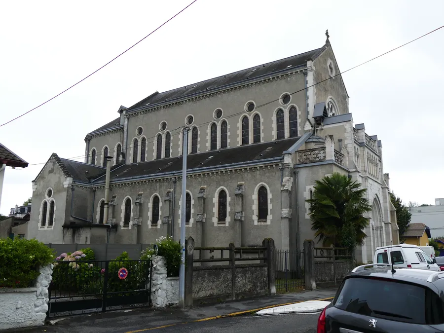 Image du carousel qui illustre: Eglise Notre Dame du Bout du Pont à Pau