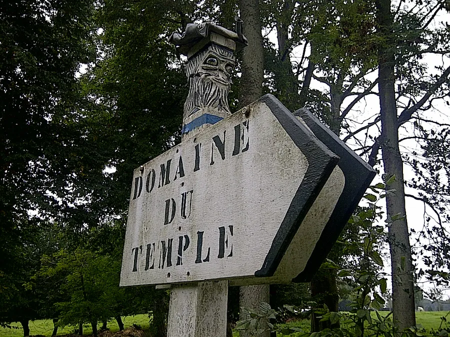 Image du carousel qui illustre: Le Bois Du Temple à Neuf-Marché