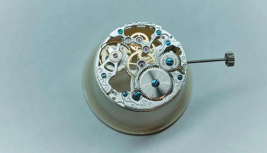 Image du carousel qui illustre: Découvrez l'univers de l'horlogerie à Paris