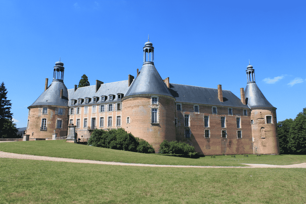 chateau saint-fargeau bourgogne