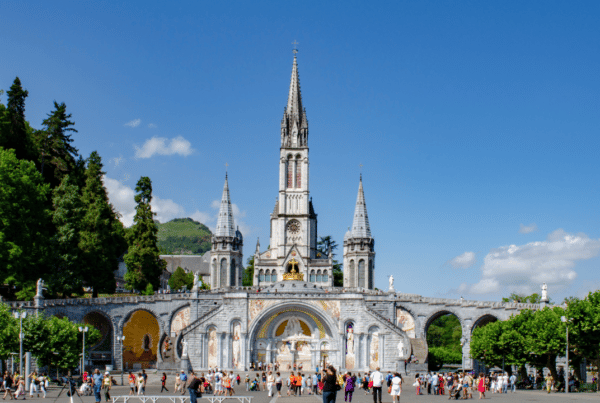 Lourdes Basilique Notre-Dame du Rosaire