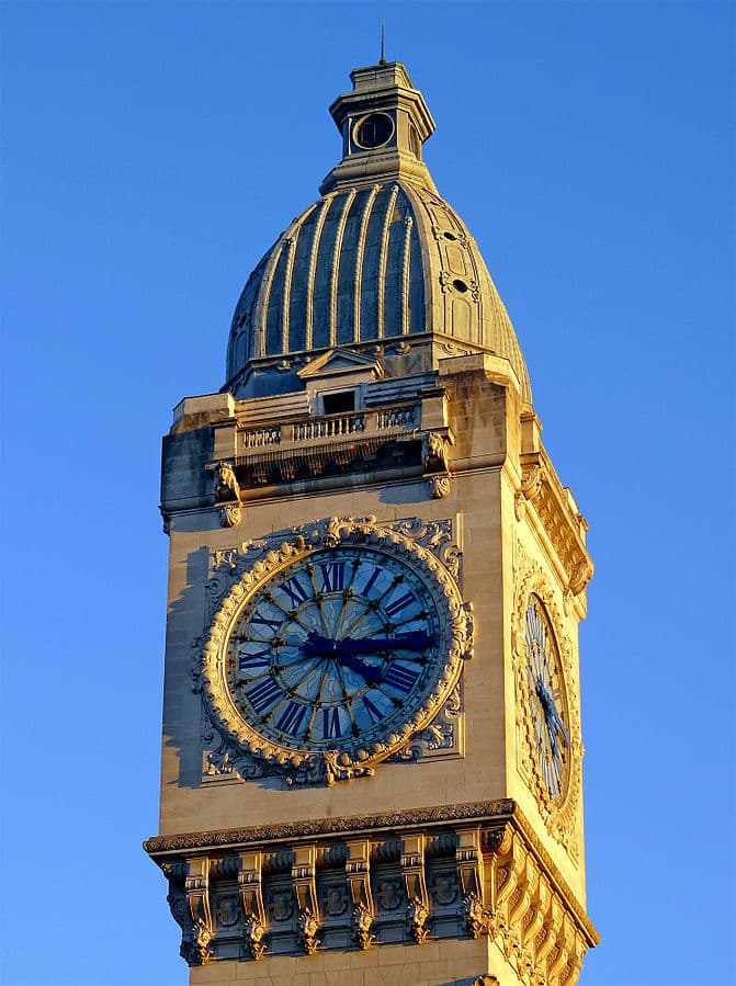 Tour de l'horloge de la gare de Lyon