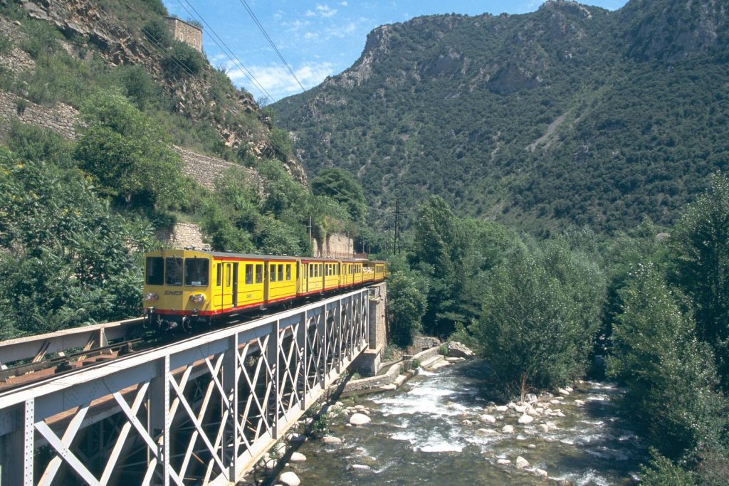 Train Jaune Pyrénées Orientales