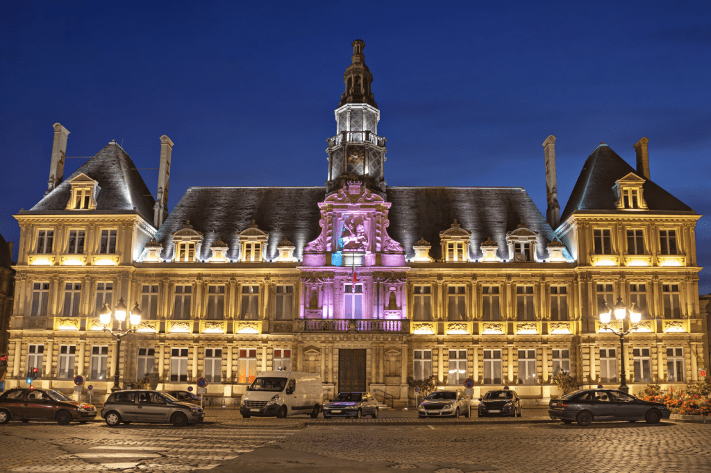 Hotel de Ville Reims