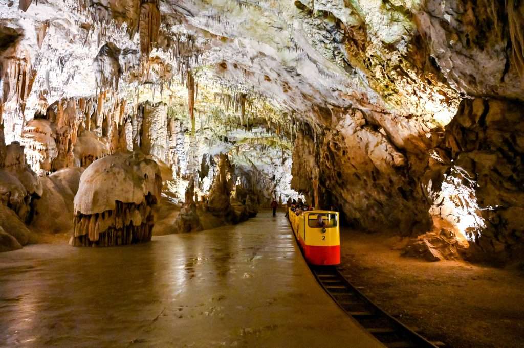grotte de Postojna