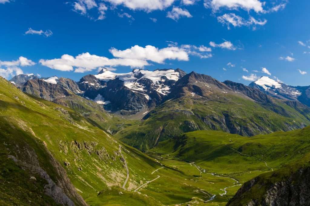 La Route des Grandes Alpes Col de l'Iseran