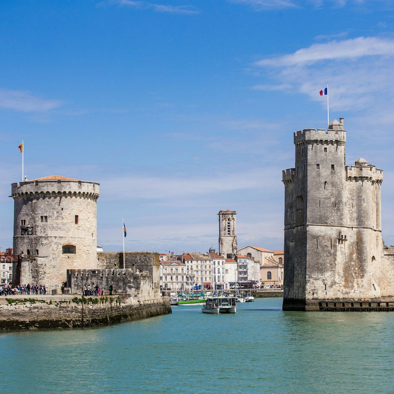 Illustration de: Tours de La Rochelle : Entrée rapide