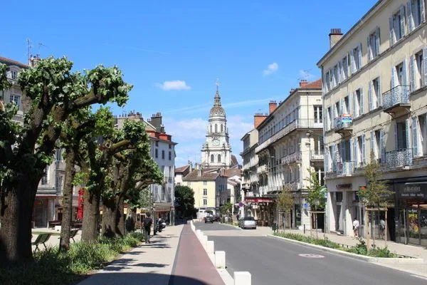 Image de couverture illustrant la destination Bourg-en-Bresse