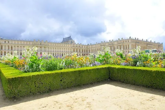 Image qui représente un ticket d'une activité (Visite guidée coupe-file du château de Versailles) liée au point d'intéret