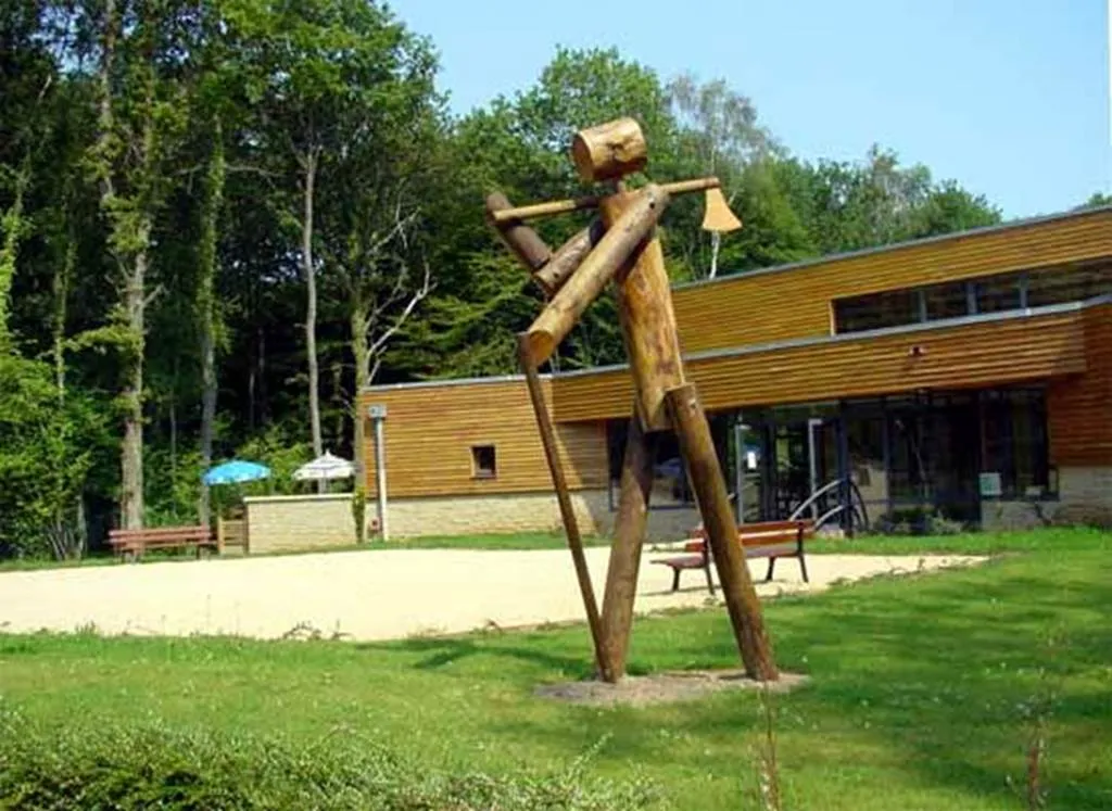 Image qui illustre: Musée De La Forêt à Renwez - 0