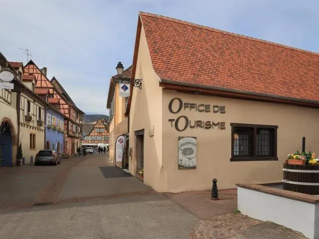 Image qui illustre: Office De Tourisme Du Pays D'eguisheim Et De Rouffach - Bureau D'eguisheim